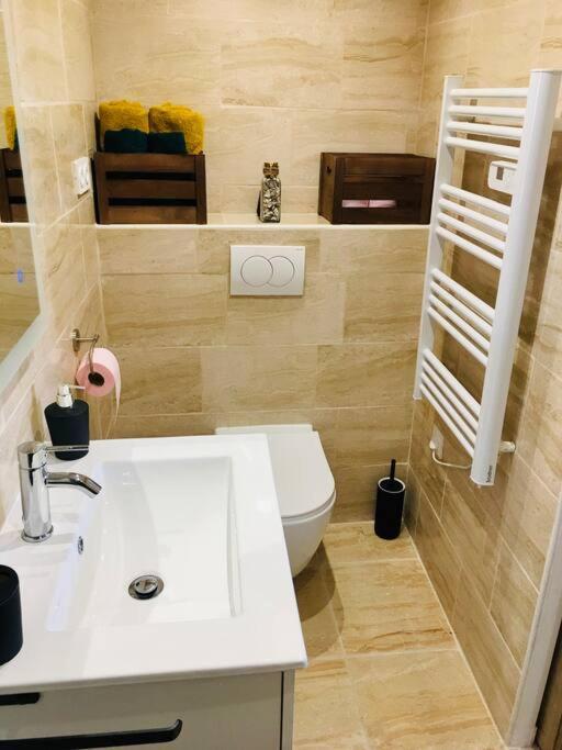 Bleu Lavande 1 - Appartement Cosy Ambiance Village Istres Zewnętrze zdjęcie
